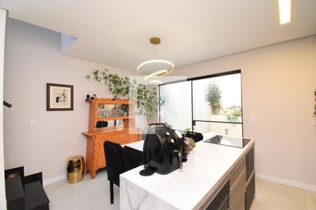 Sala/Cozinha de casa de condomínio para alugar com 3 quartos, 90m² em Boa Vista, Curitiba