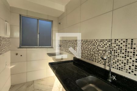 Cozinha de apartamento para alugar com 2 quartos, 36m² em Freguesia (jacarepaguá), Rio de Janeiro