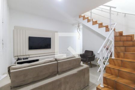 Sala de casa à venda com 6 quartos, 300m² em Cidade Antônio Estêvão de Carvalho, São Paulo