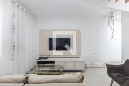 Sala de casa à venda com 6 quartos, 300m² em Cidade Antônio Estêvão de Carvalho, São Paulo