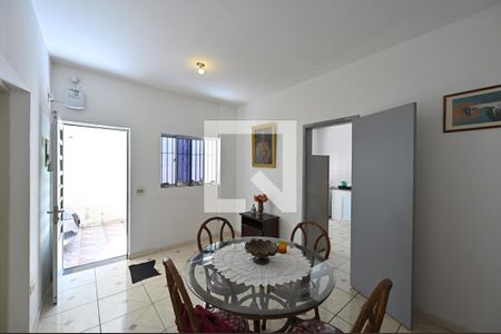 Sala de casa à venda com 3 quartos, 200m² em Planalto Paulista, São Paulo