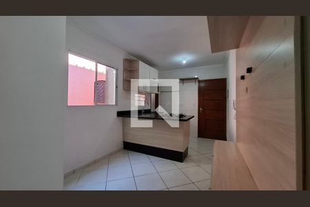 Sala de apartamento para alugar com 2 quartos, 74m² em Vila Mazzei, Santo André