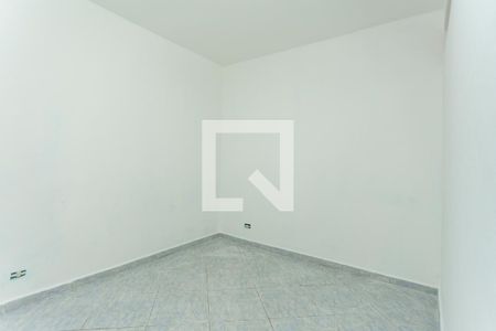 Quarto de casa para alugar com 2 quartos, 52m² em Jardim Santa Zelia, São Paulo