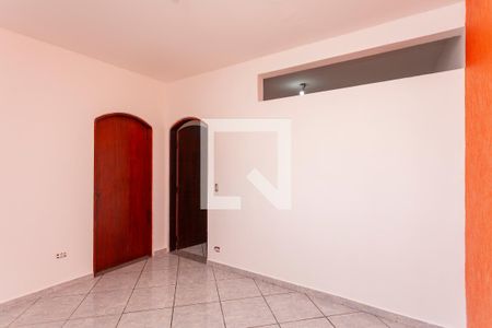 Sala de casa para alugar com 2 quartos, 52m² em Jardim Santa Zelia, São Paulo