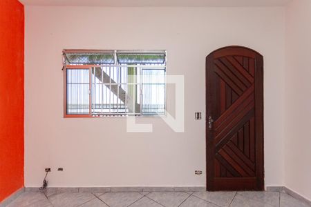 Sala de casa para alugar com 2 quartos, 52m² em Jardim Santa Zelia, São Paulo