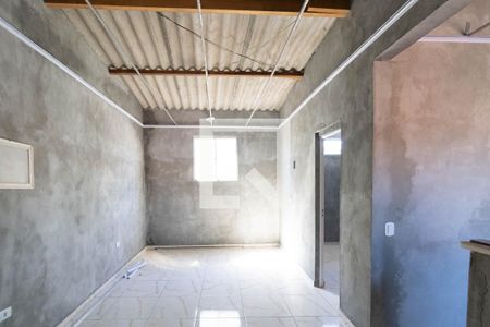 Sala de casa para alugar com 1 quarto, 58m² em Inhoaíba, Rio de Janeiro