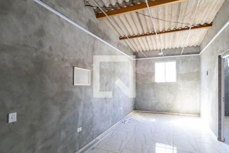 Sala de casa para alugar com 1 quarto, 58m² em Inhoaíba, Rio de Janeiro