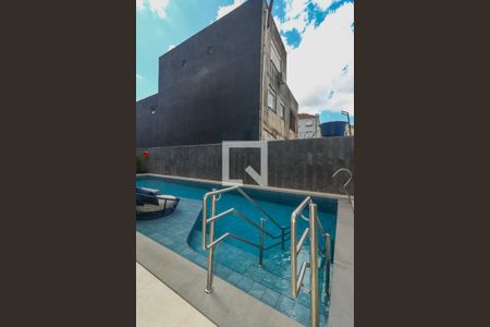 Área comum - Piscina de apartamento para alugar com 0 quarto, 26m² em Passo D’areia, Porto Alegre
