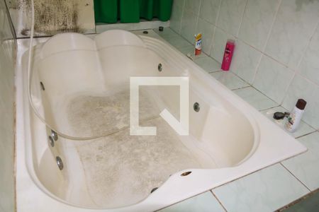 Banheiro do Quarto Suíte de casa para alugar com 2 quartos, 52m² em Higienópolis, Rio de Janeiro