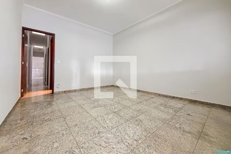 Sala de casa à venda com 4 quartos, 189m² em Cambuci, São Paulo