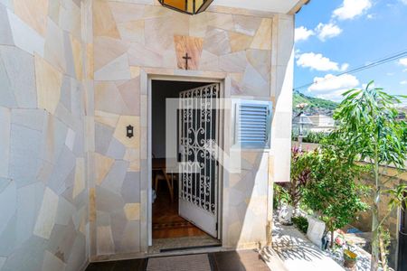 Hall da entrada de casa para alugar com 3 quartos, 157m² em Vila Kosmos, Rio de Janeiro