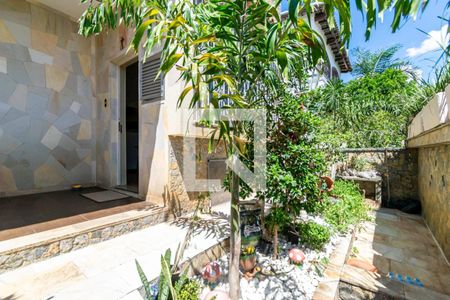 Hall da entrada de casa para alugar com 3 quartos, 157m² em Vila Kosmos, Rio de Janeiro