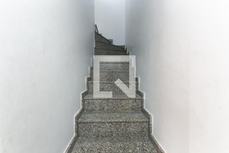 Escada  de casa de condomínio à venda com 2 quartos, 66m² em Itaquera, São Paulo