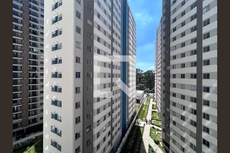 Sala vista  de apartamento para alugar com 2 quartos, 34m² em Usina Piratininga, São Paulo