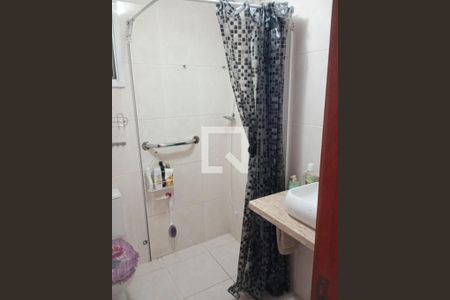 Banheiro de apartamento para alugar com 2 quartos, 54m² em Vila Príncipe de Gales, Santo André