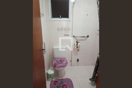 Banheiro de apartamento para alugar com 2 quartos, 54m² em Vila Príncipe de Gales, Santo André