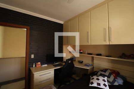 Casa à venda com 4 quartos, 208m² em Parque Sao Domingos, São Paulo