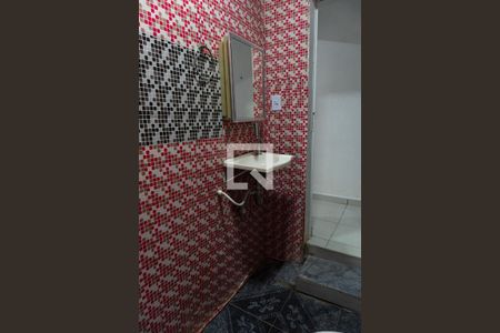 Banheiro - torneira de casa para alugar com 1 quarto, 32m² em Parque Guaianazes, São Paulo