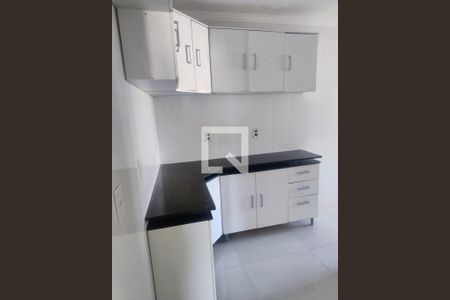 Cozinha de apartamento para alugar com 2 quartos, 65m² em Jardim Amaralina, São Paulo