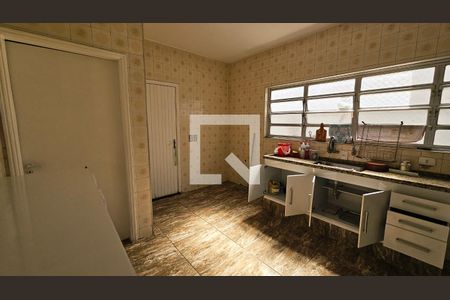 Casa à venda com 3 quartos, 325m² em Jardim Messina, Jundiaí