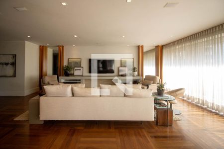 Sala de apartamento para alugar com 3 quartos, 154m² em Vila Suzana, São Paulo