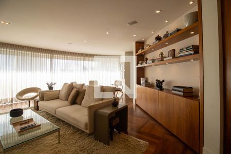 Sala de apartamento para alugar com 3 quartos, 154m² em Vila Suzana, São Paulo