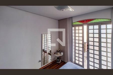 Casa à venda com 2 quartos, 130m² em Itapoã, Belo Horizonte