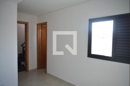 Quarto Suite 1 de casa à venda com 2 quartos, 130m² em Vila Scarpelli, Santo André