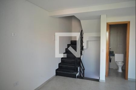 Sala de casa à venda com 2 quartos, 130m² em Vila Scarpelli, Santo André