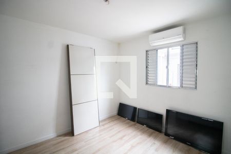 QUARTO 2 de casa à venda com 3 quartos, 107m² em Parque Sao Domingos, São Paulo