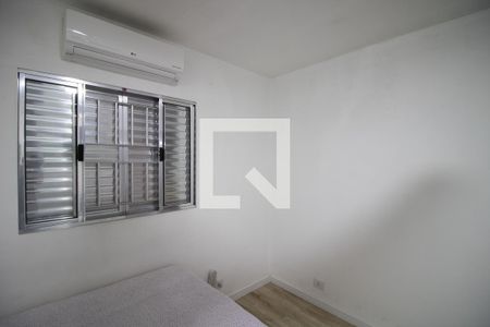 QUARTO 1 de casa à venda com 3 quartos, 107m² em Parque Sao Domingos, São Paulo