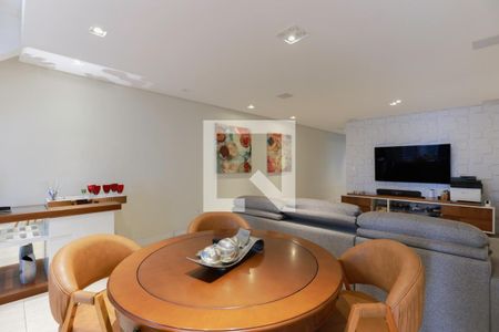 Sala de TV de casa à venda com 3 quartos, 450m² em Santana, São Paulo