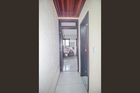 Corredor de casa à venda com 3 quartos, 161m² em Hípica, Porto Alegre