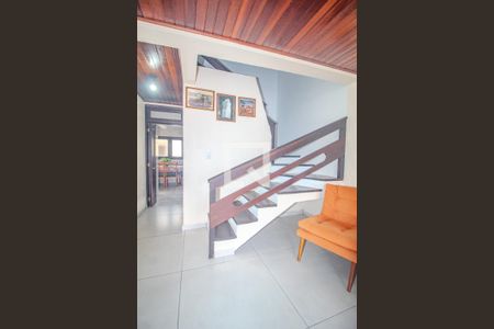 Escada de casa à venda com 3 quartos, 161m² em Hípica, Porto Alegre