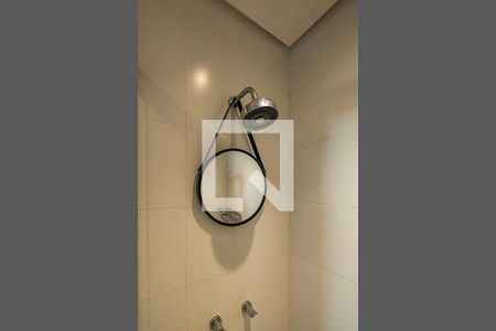 Banheiro de kitnet/studio à venda com 1 quarto, 53m² em Pinheiros, São Paulo