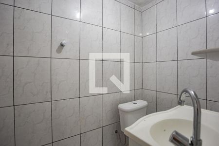 Banheiro da Suíte de casa para alugar com 2 quartos, 50m² em Jardim Vergueiro (sacoma), São Paulo