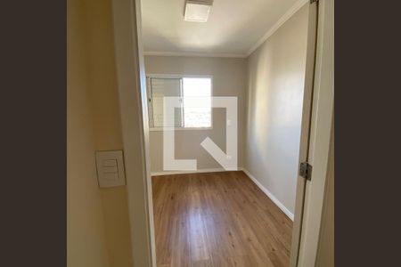 Quarto de apartamento à venda com 3 quartos, 62m² em Vila Mangalot, São Paulo