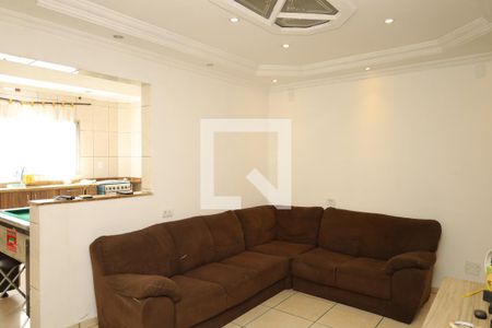 Casa para alugar com 5 quartos, 70m² em Santa Etelvina, São Paulo