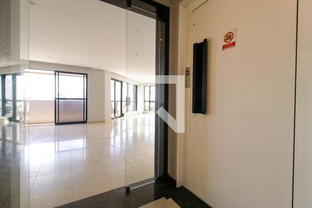 Detalhe Sala de apartamento para alugar com 5 quartos, 305m² em Bigorrilho, Curitiba
