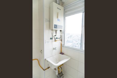 Cozinha e Área de Serviço de apartamento à venda com 2 quartos, 43m² em Vila Carmosina, São Paulo