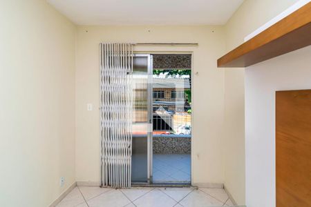 Sala de apartamento à venda com 2 quartos, 85m² em Penha Circular, Rio de Janeiro