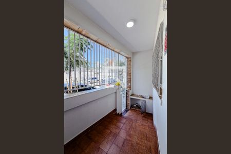 Hall de entrada de casa para alugar com 3 quartos, 120m² em Vila Mariana, São Paulo