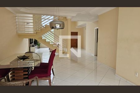 Sala de casa de condomínio para alugar com 4 quartos, 360m² em Altos da Bela Vista, Indaiatuba