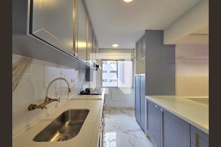 Cozinha de apartamento para alugar com 1 quarto, 99m² em Itaim Bibi, São Paulo