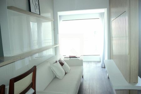 Sala  de apartamento para alugar com 1 quarto, 51m² em Picanço, Guarulhos
