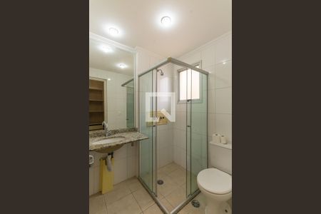 Banheiro da Suíte de apartamento para alugar com 3 quartos, 66m² em Penha de França, São Paulo
