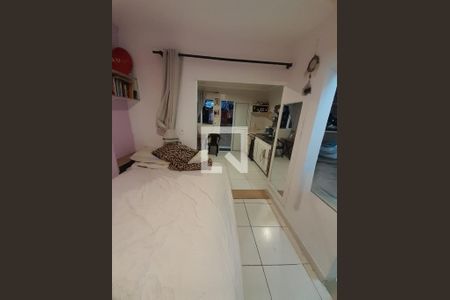 Quarto de casa à venda com 3 quartos, 130m² em Jardim Patente, São Paulo