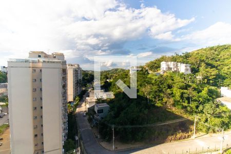 Vista da Sala de apartamento à venda com 2 quartos, 60m² em Maria Paula, Niterói