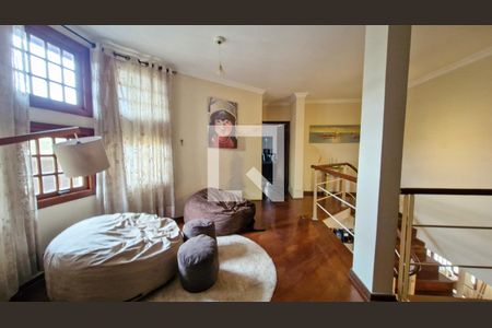 Casa à venda com 5 quartos, 483m² em Jardim Campo Grande, São Paulo
