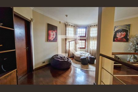 Casa à venda com 5 quartos, 483m² em Jardim Campo Grande, São Paulo